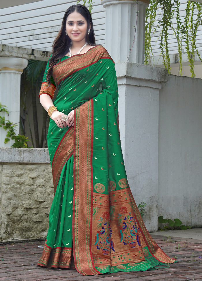 Green Dupion Silk Saree With Blouse Piece