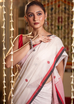 White Tant Cotton Saree With Blouse Piece