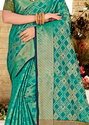 Sea Green Spun Silk Saree With Blouse Piece