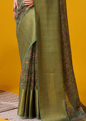 Green Cotton Saree With Blouse Piece