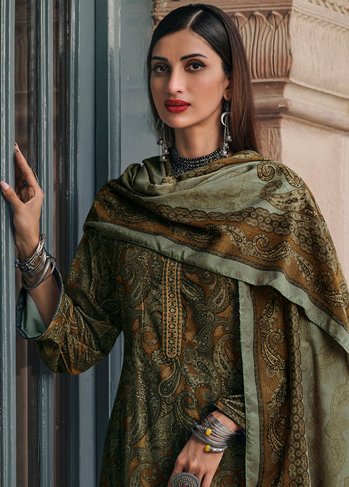 3 Pc Green Unstitched Silk Suit Set