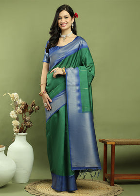 Green Dupion Silk Saree With Blouse Piece