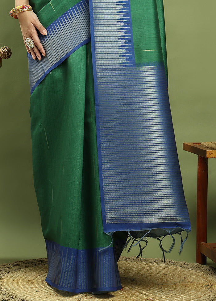 Green Dupion Silk Saree With Blouse Piece