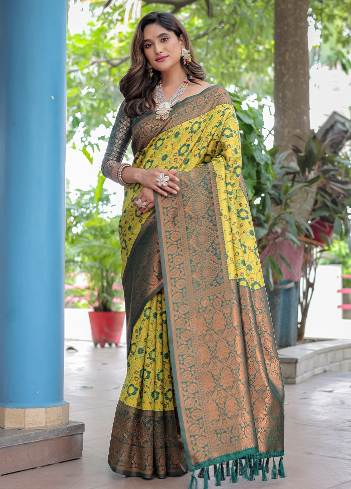 Mehendi Banarasi Silk Saree With Blouse Piece