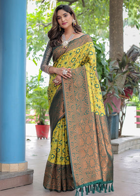 Mehendi Banarasi Silk Saree With Blouse Piece