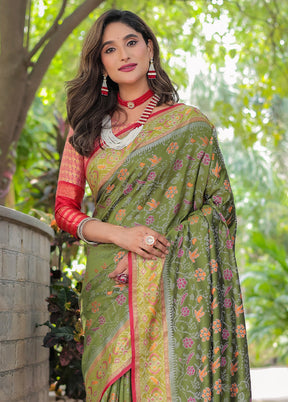 Olive Green Spun Silk Saree With Blouse Piece