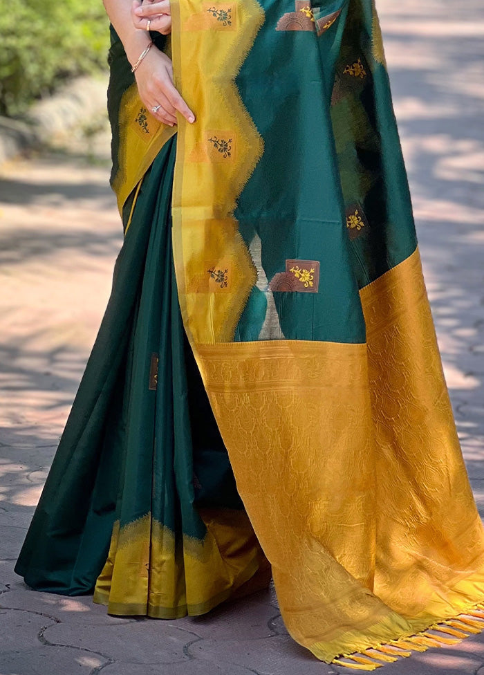 Bottle Green Banarasi Silk Saree With Blouse Piece