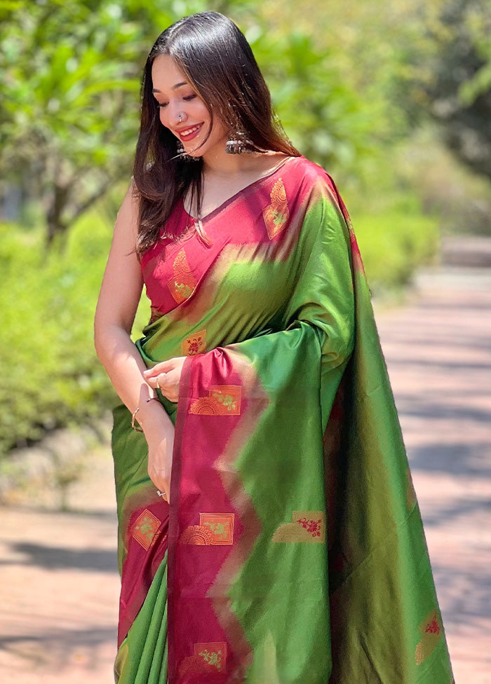 Green Banarasi Silk Saree With Blouse Piece