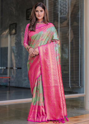 Green Spun Silk Saree With Blouse Piece