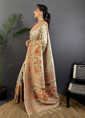 Green Spun Silk Saree With Blouse Piece
