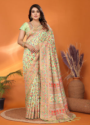 Green Spun Silk Saree With Blouse Piece