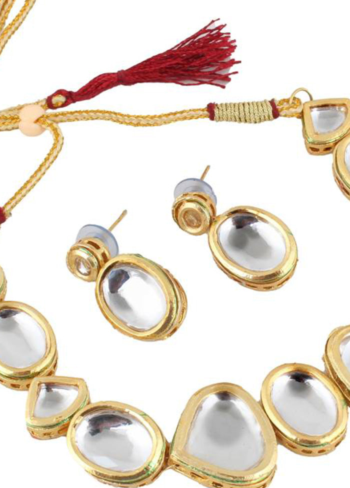 Golden Alloy Jewellery Set