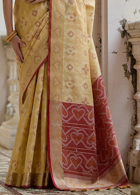 Cream Spun Silk Saree With Blouse Piece