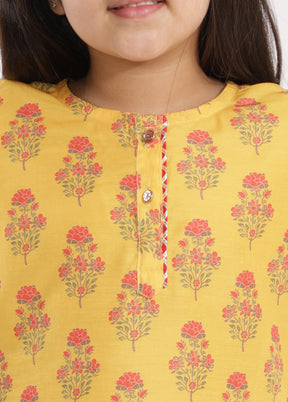 Yellow Cotton Linen Printed Floral Kurta And Patiala Pant Set - Indian Silk House Agencies