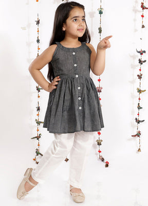 Grey Pure Handloom Cotton Fabric Short Kurta With Straight Pants - Indian Silk House Agencies