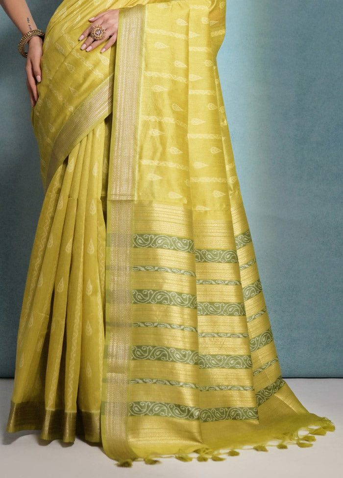 Mehendi Dupion Silk Saree With Blouse Piece