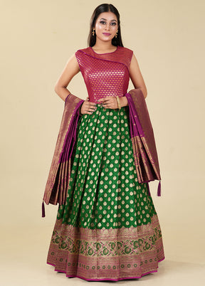 2 pc Green Readymade Silk Gown Set