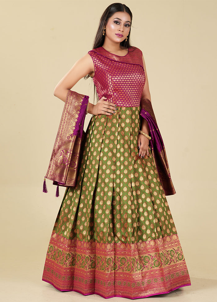 2 pc Green Readymade Silk Gown Set