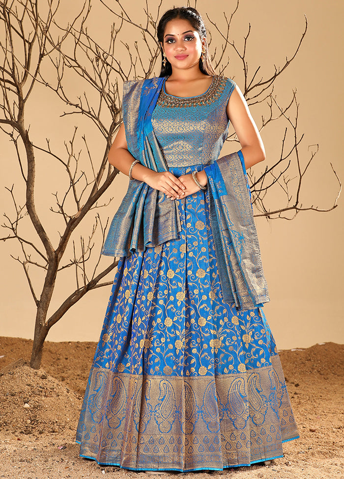 2 pc Firoza Readymade Silk Gown Set