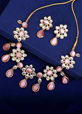 Gold Plated Splendid Kundan Necklace Set