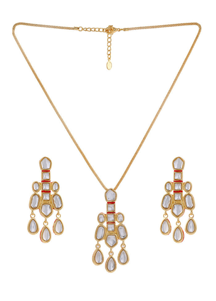 Gold Plated Beautiful Kundan Pendant Jewellery Set
