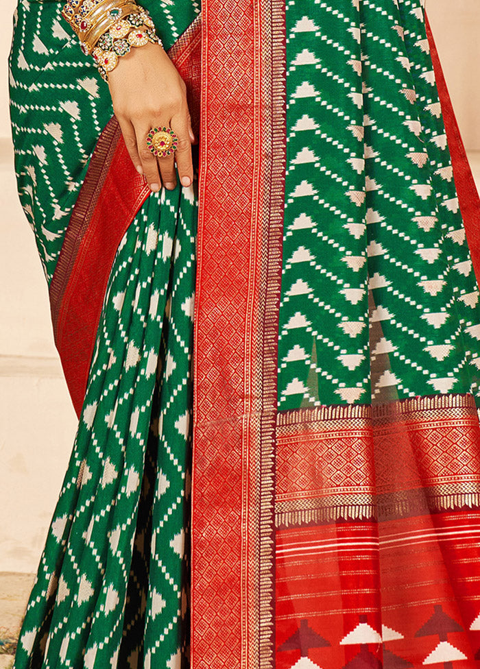 Green Dupion Silk Saree With Blouse Piece