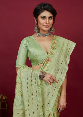 Olive Green Cotton Saree With Blouse Piece