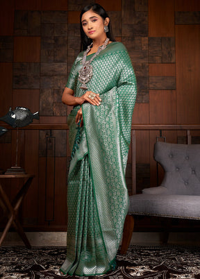 Green Kanjivaram Silk Saree With Blouse Piece