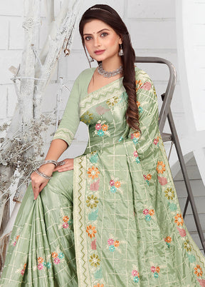 Green Georgette Saree With Blouse Piece