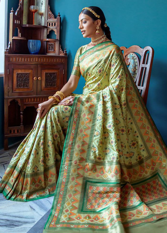 Pista Green Dupion Silk Saree With Blouse Piece