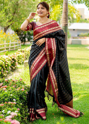 Black Spun Silk Saree With Blouse Piece