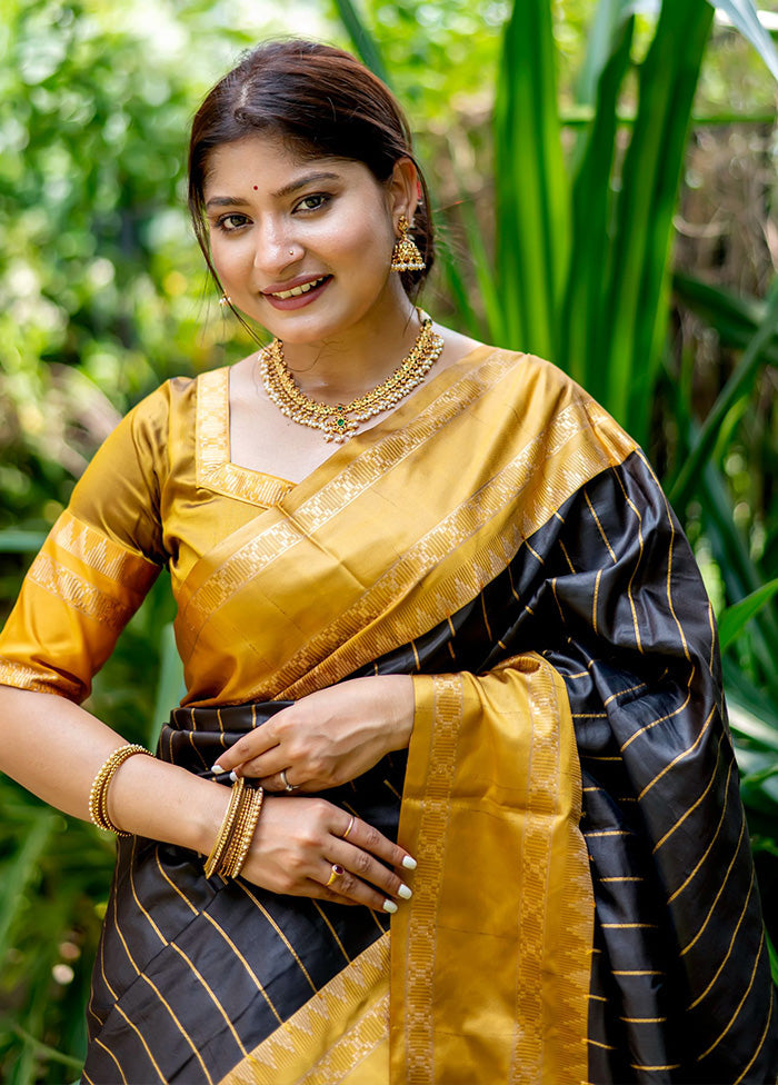 Black Spun Silk Saree With Blouse Piece