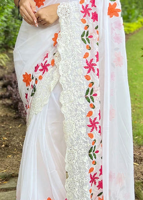 White Georgette Saree With Blouse Piece