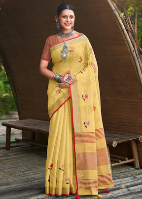 Yellow Silk Saree With Blouse Piece