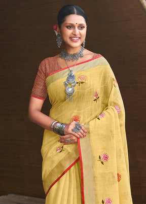 Yellow Silk Saree With Blouse Piece