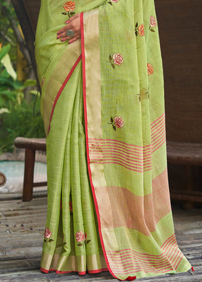 Green Silk Saree With Blouse Piece