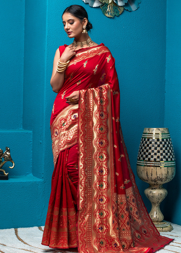 Red Dupion Silk Saree With Blouse Piece