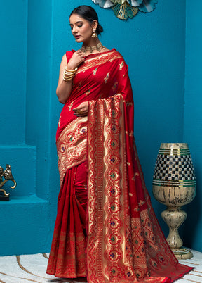 Red Dupion Silk Saree With Blouse Piece