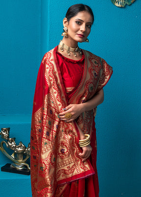 Red Dupion Silk Saree With Blouse Piece