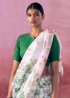 White Silk Saree With Blouse Piece