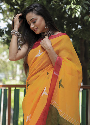 Yellow Silk Saree With Blouse Piece