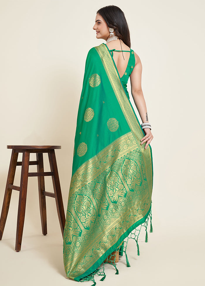 Green Dupion Silk Saree With Blouse Piece