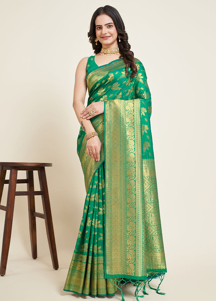 Green Dupion Silk Saree With Blouse Piece