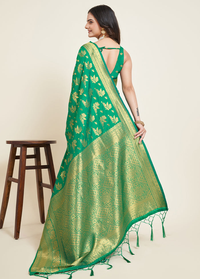 Green Dupion Silk Saree With Blouse Piece