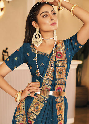 Blue Silk Saree With Blouse Piece