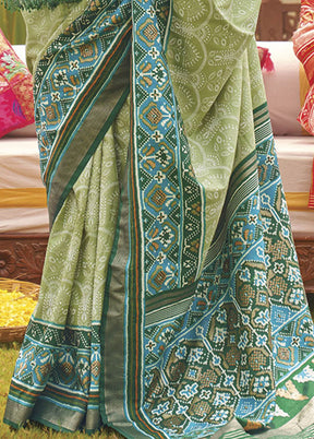 Pista Green Dupion Silk Saree With Blouse Piece