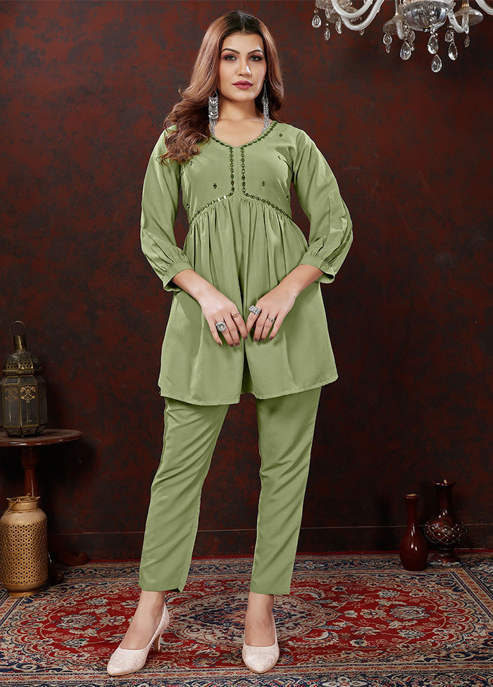 2 Pc Pista Green Readymade Cotton Coord Set