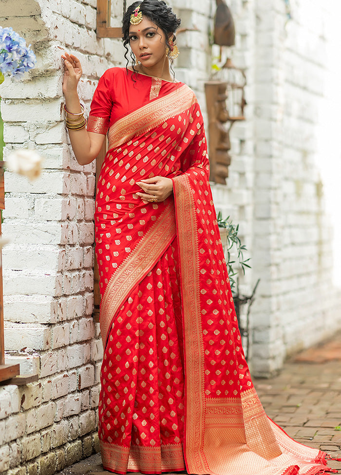 Red Spun Silk Saree With Blouse Piece