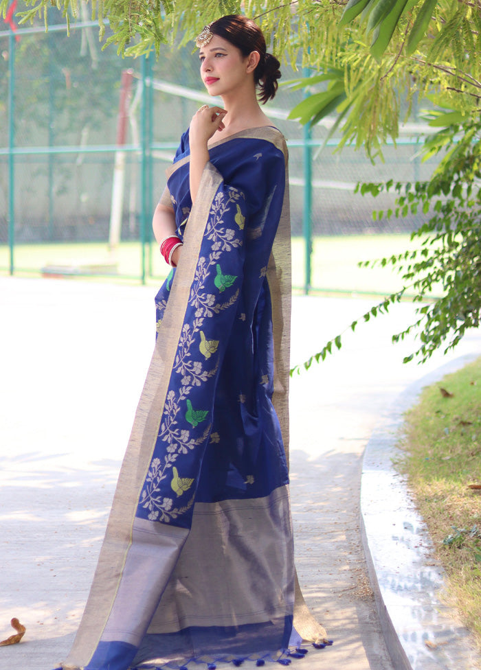 Blue Cotton Saree With Blouse Piece