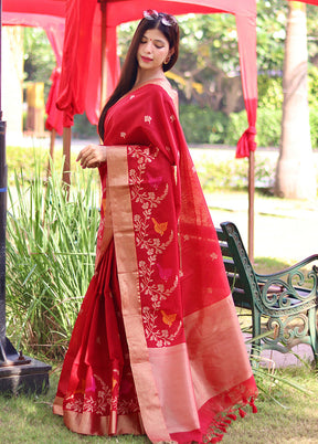 Red Cotton Saree With Blouse Piece